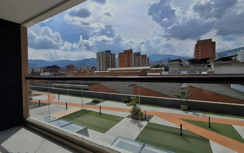 Apartamento en Medellín en Los Colores