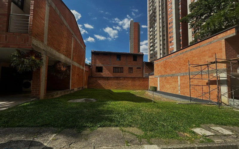 Lote Residencial en Sabaneta en Loma de San Remo