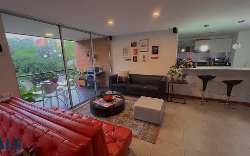 Apartamento en Medellín en El Tesoro
