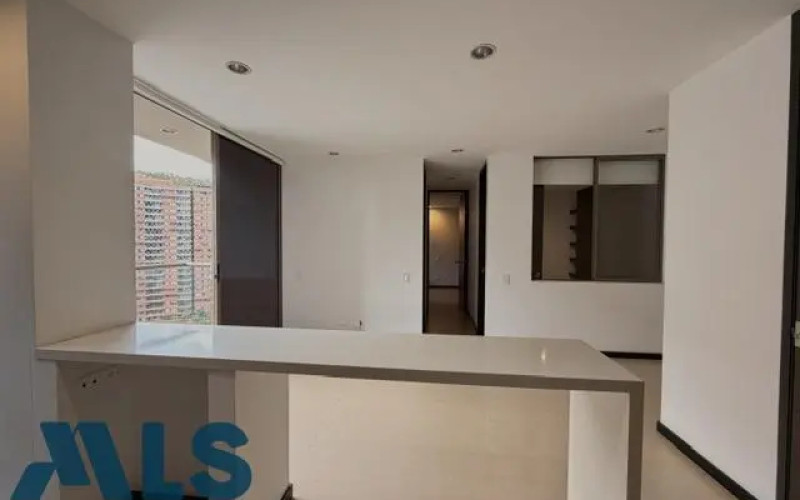 Apartamento en Medellín en Altos del Poblado