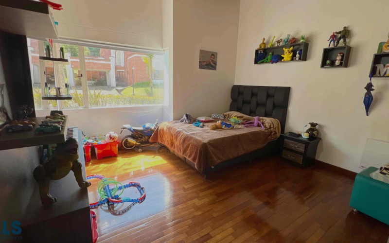 Casa en Envigado en Alto de las Palmas