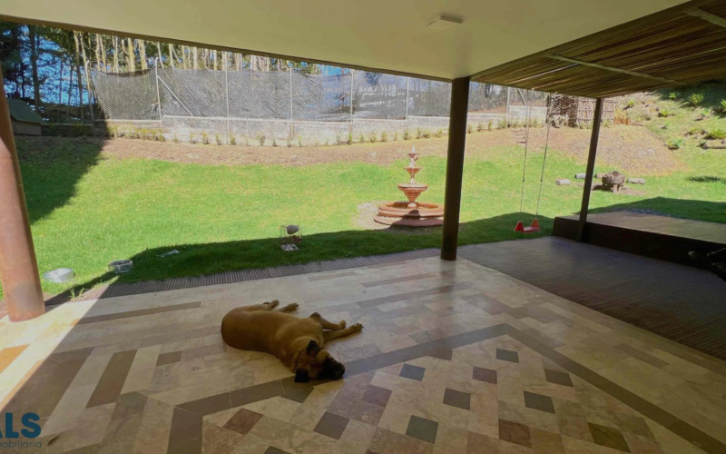 Casa en Envigado en Alto de las Palmas