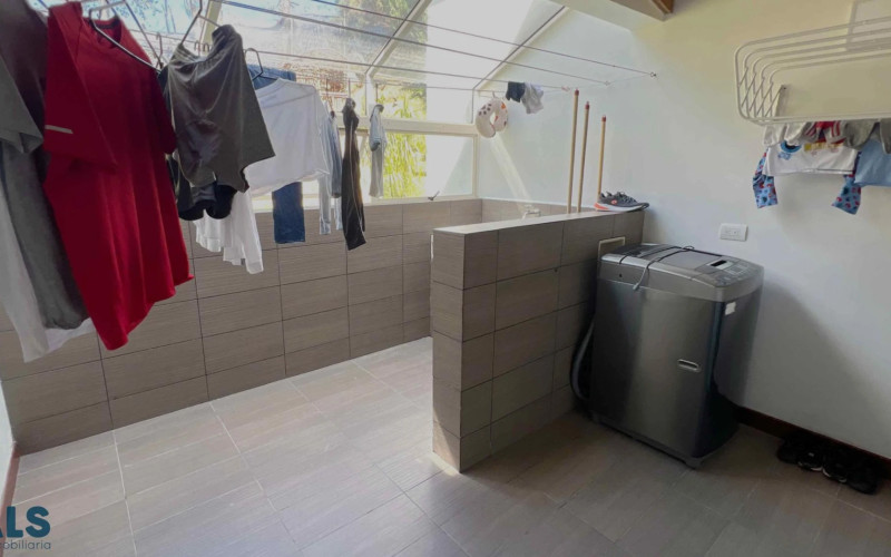 Casa en Envigado en Alto de las Palmas