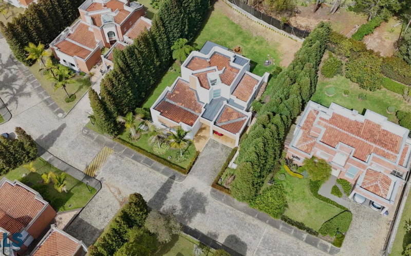 Casa en Envigado en Alto de las Palmas