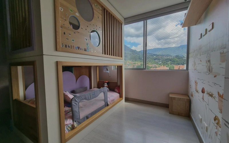 Apartamento en Envigado en Loma de los Mesa