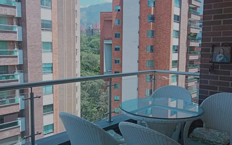 Apartamento en Envigado en Zuñiga