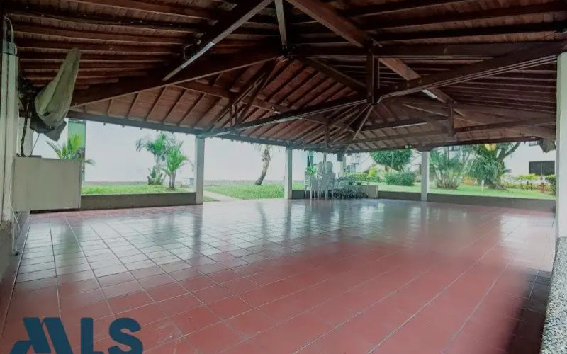 Casa en Sabaneta en La Barquereña