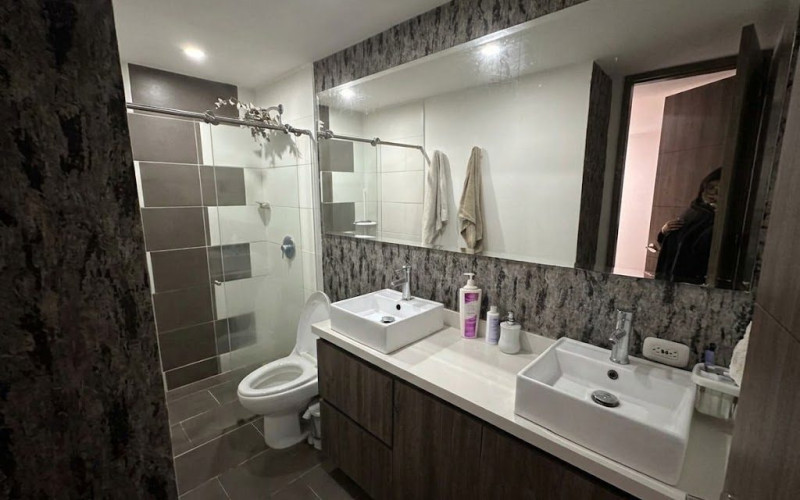 Apartamento en venta de 102 m² en Sabaneta – Edificio San Basilio P.H.