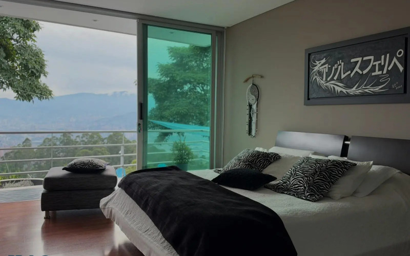Casa en Medellín en Altos del Poblado