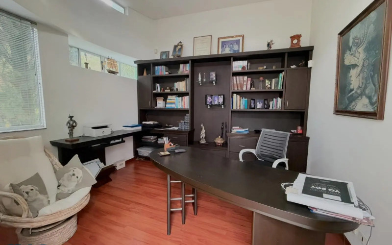 Casa en Medellín en Altos del Poblado