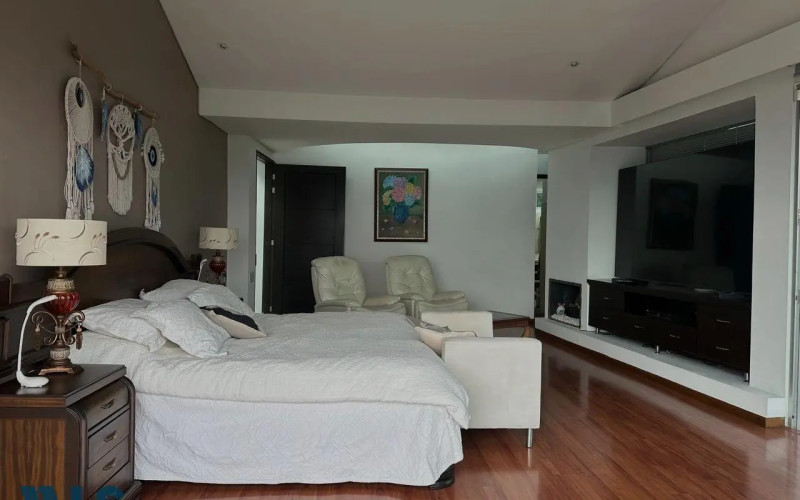 Casa en Medellín en Altos del Poblado