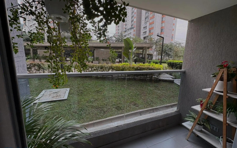 Apartamento en Medellín en Loma de Los Bernal