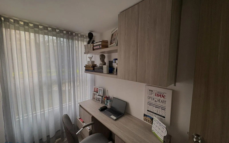 Apartamento en Medellín en Loma de Los Bernal