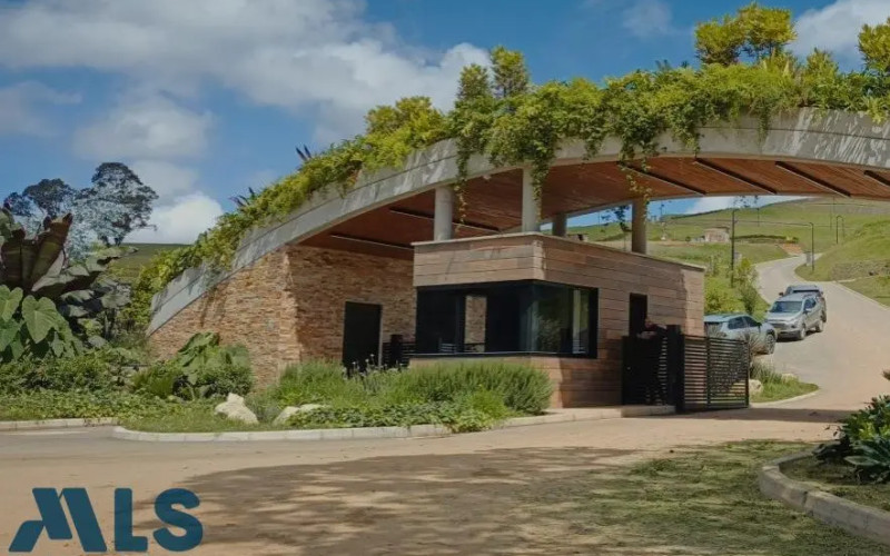 Lote Residencial en El Retiro en Pantanillo