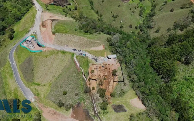 Lote Residencial en El Retiro en Pantanillo