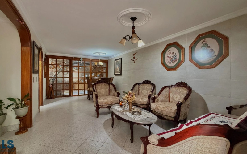 Casa en Envigado en Milán-Vallejuelos