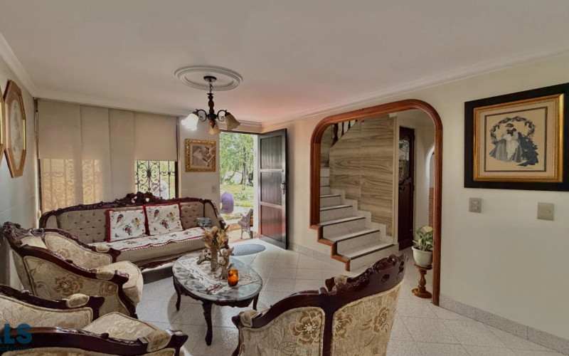 Casa en Envigado en Milán-Vallejuelos
