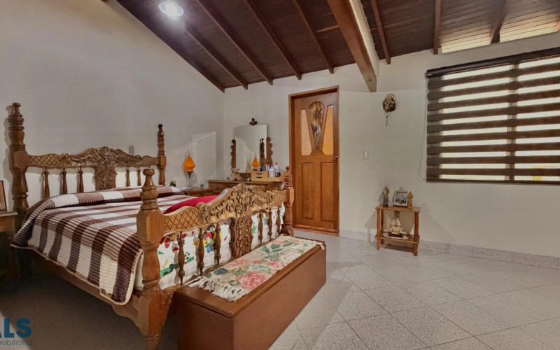 Casa en Envigado en Milán-Vallejuelos