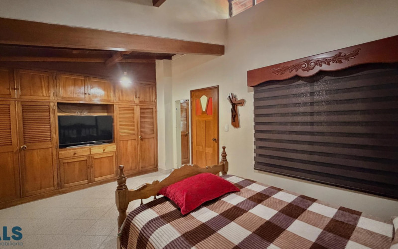 Casa en Envigado en Milán-Vallejuelos