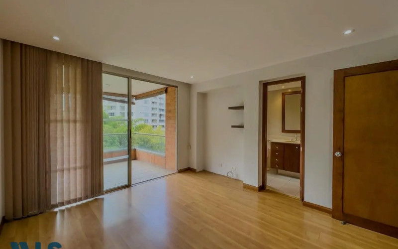 Apartamento en Medellín en La Tomatera