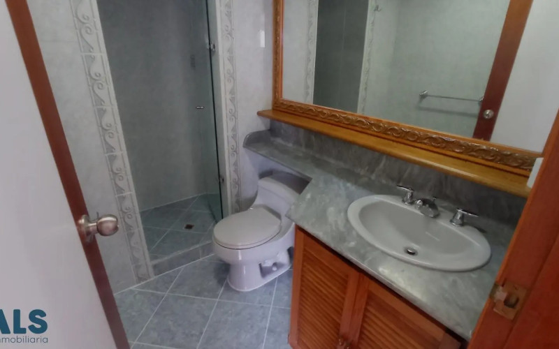 Apartamento en Medellín en Oviedo