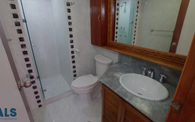 Apartamento en Medellín en Oviedo