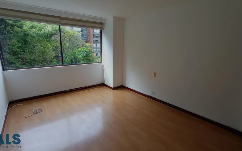 Apartamento en Medellín en Oviedo