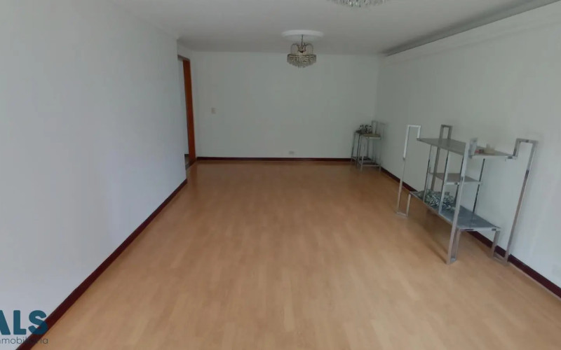 Apartamento en Medellín en Oviedo