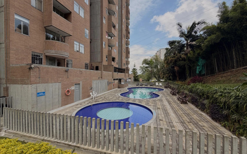 Apartamento en Medellín en Loma del Indio