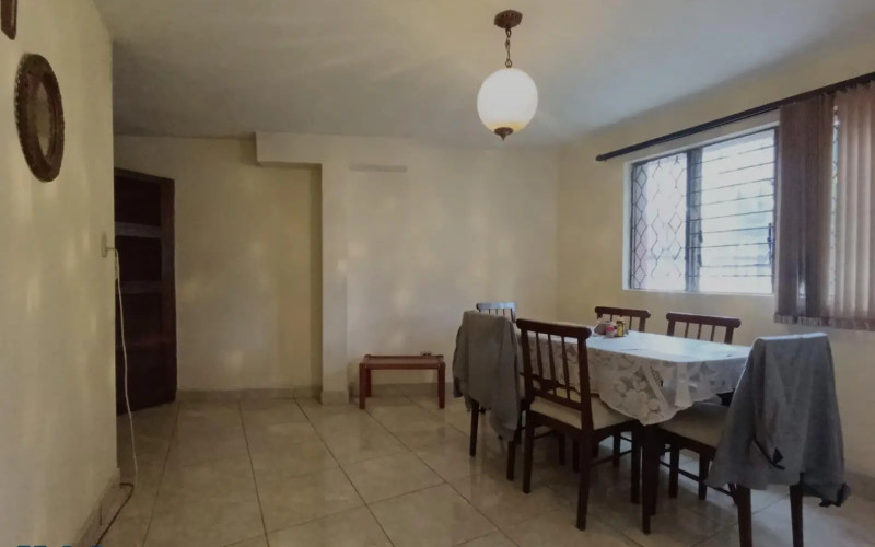 Casa en Medellín en Los Alpes