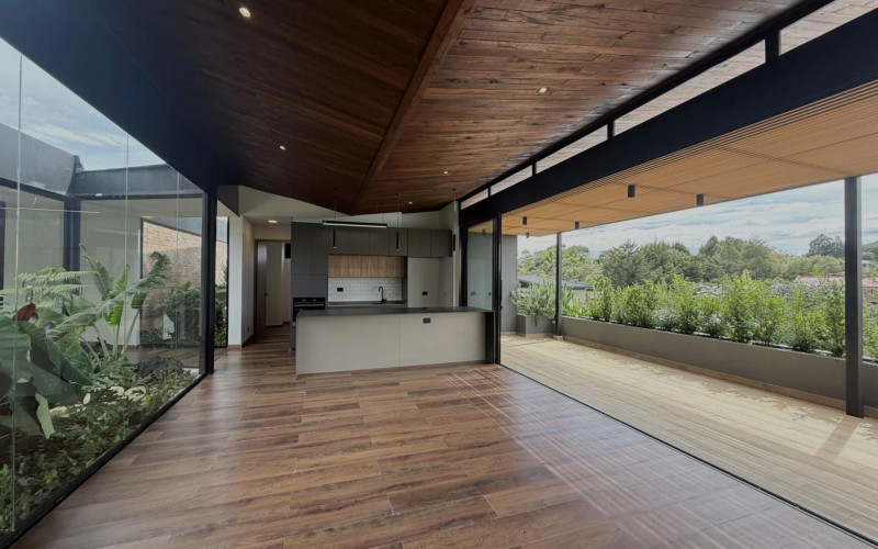 Casa en Envigado en Alto de las Palmas