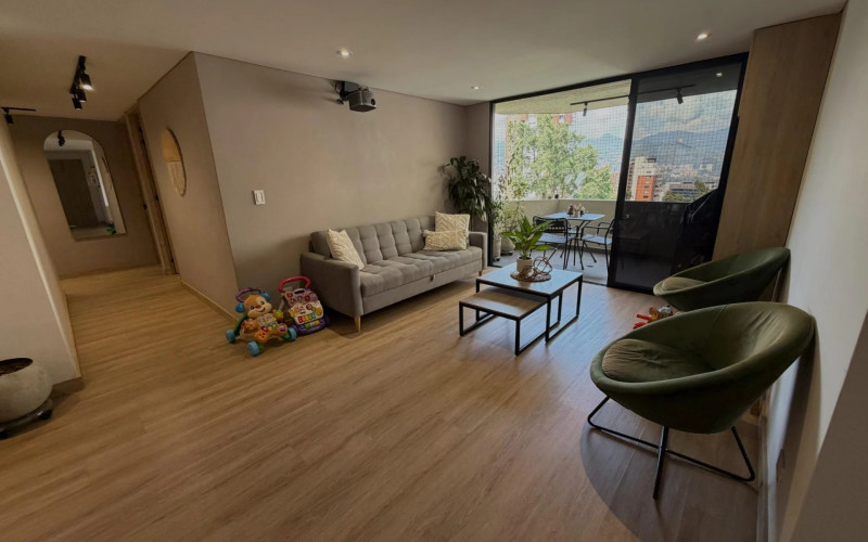 Apartamento en Medellín en Loma de los Parra