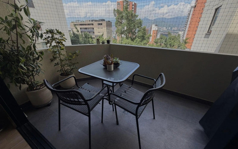 Apartamento en Medellín en Loma de los Parra