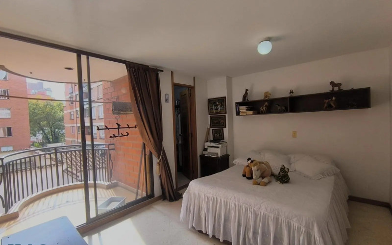 Apartamento en Medellín en Laureles